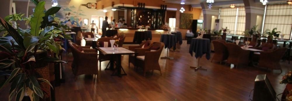 Hotel Queen מנדלאי מראה חיצוני תמונה