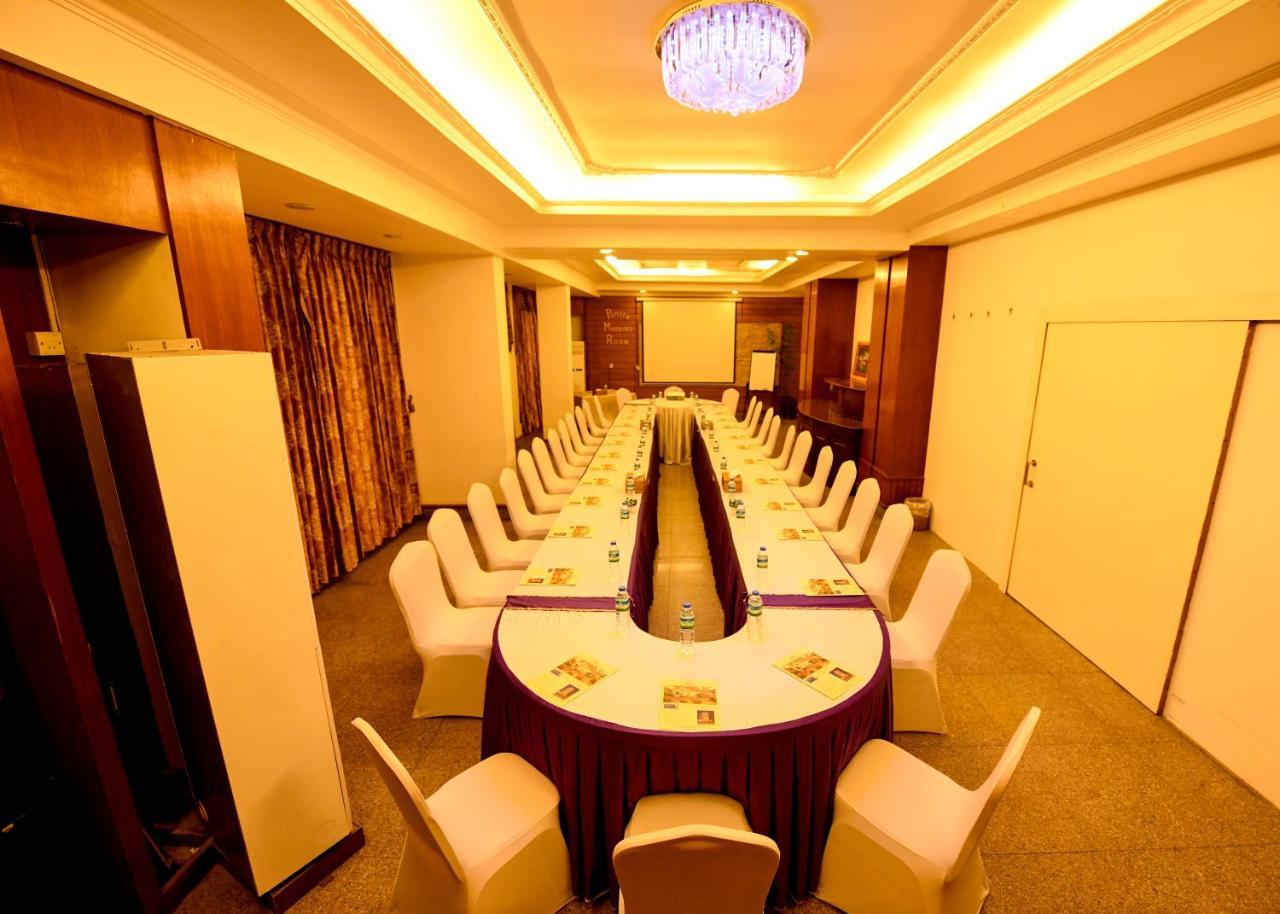 Hotel Queen מנדלאי מראה חיצוני תמונה