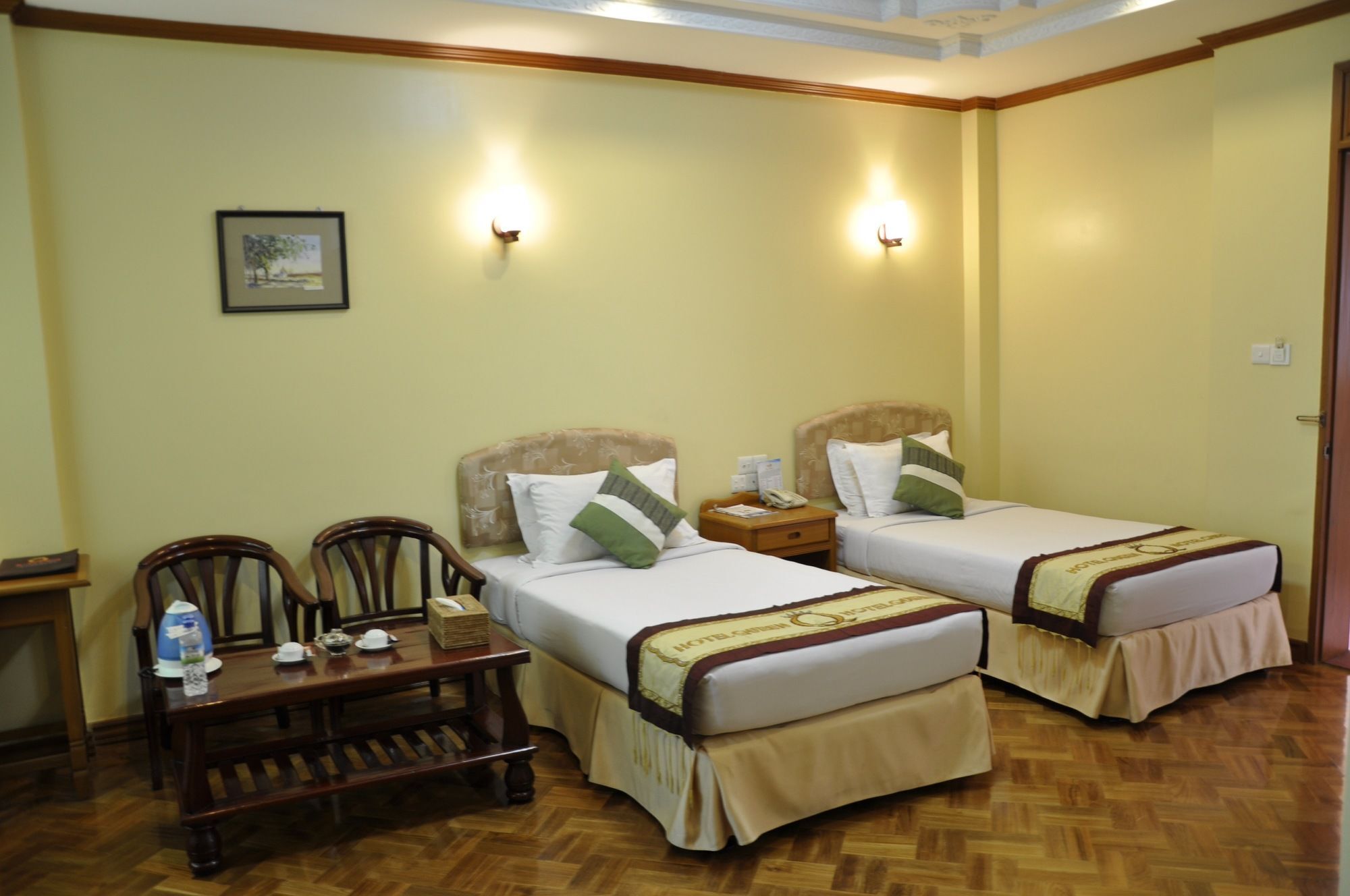 Hotel Queen מנדלאי מראה חיצוני תמונה