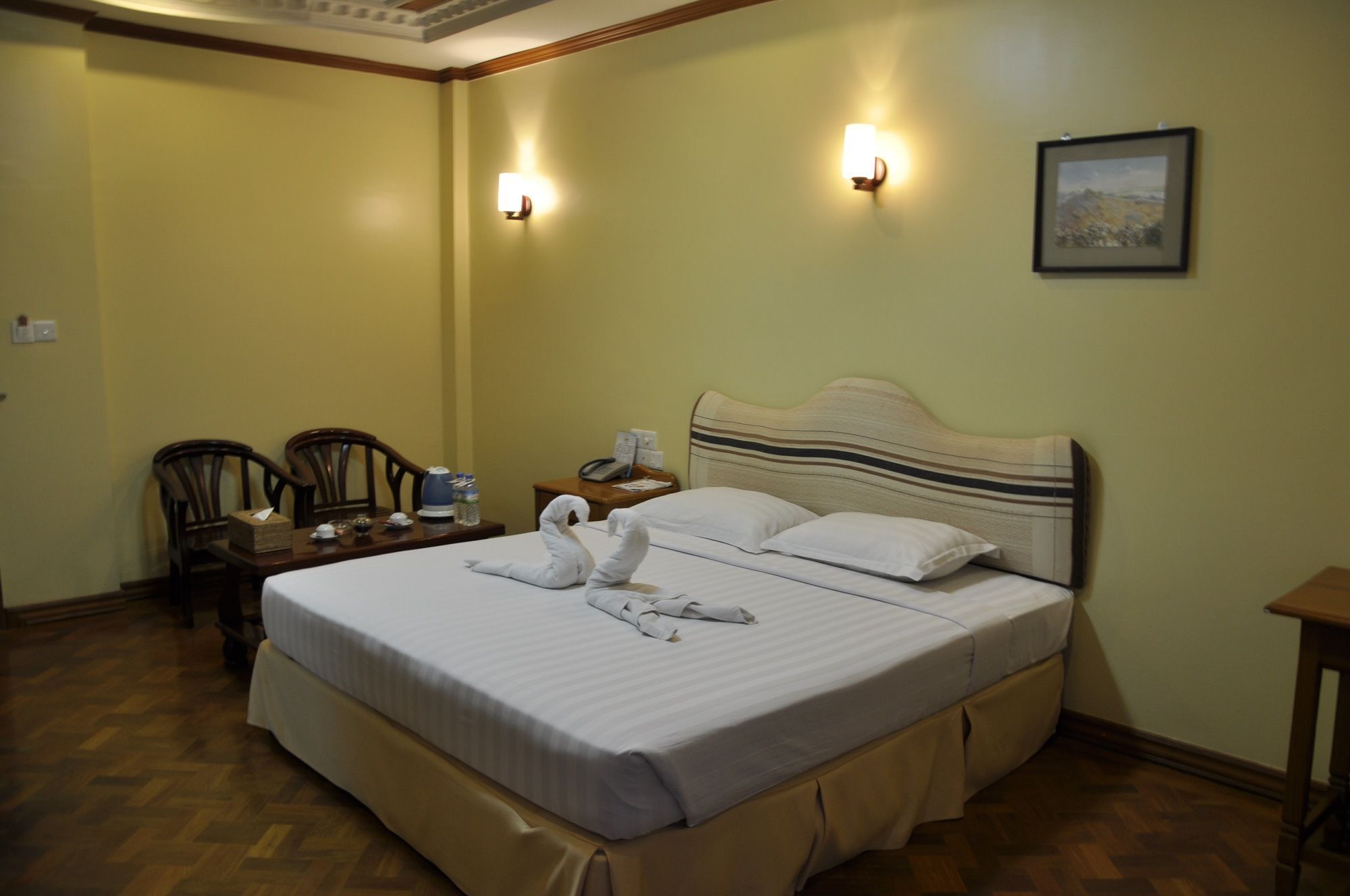 Hotel Queen מנדלאי מראה חיצוני תמונה